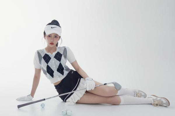 《攀上高枝后,我过得有声有色》孟庆妤阮时谙章节精彩试读