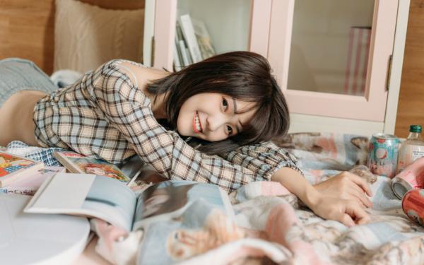 《离婚后,我活成了前妻的白月光》完结版精彩阅读 《离婚后,我活成了前妻的白月光》最新章节目录