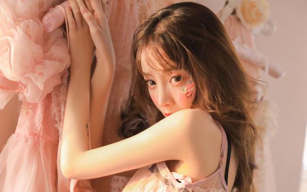 舒晚江屿孟清瑶免费阅读 我在领奖台感谢小三,妻子摔碎十年信物消失的小说免费试读