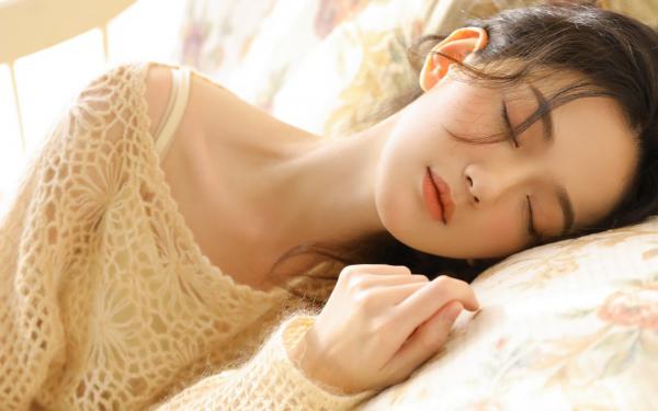 《乔念安傅云祯》分手六年,清贫学神变疯批太子爷堵门章节目录精彩阅读