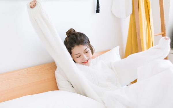 《海志辉地心王玲荷》地心赘婿：海志辉的奇幻之旅！小说全本在线阅读