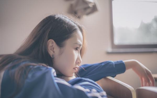 贺沉舟姜晚姜月初全文免费阅读 姐姐抢走信物替嫁豪门,殊不知残废新郎是我白月光小说《贺沉舟姜晚姜月初》章节完整版