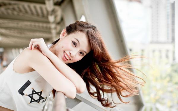 《穿越我有读心术，拿捏魔君分分钟》小说完结版在线试读 第2章 黑莲花女子