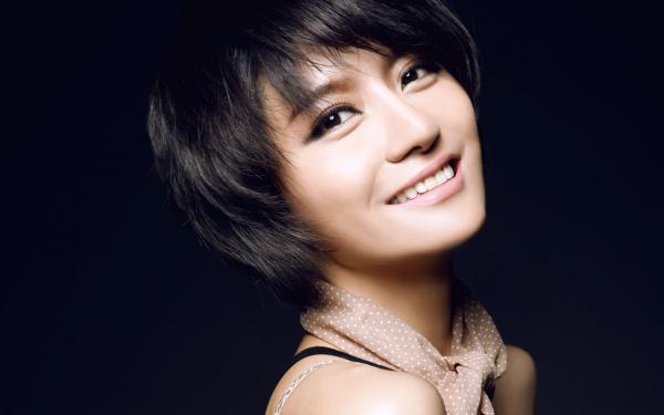 盛皎皎厉景麟《胎儿心声泄露!帮亲妈卷成富贵花》全文及大结局精彩试读